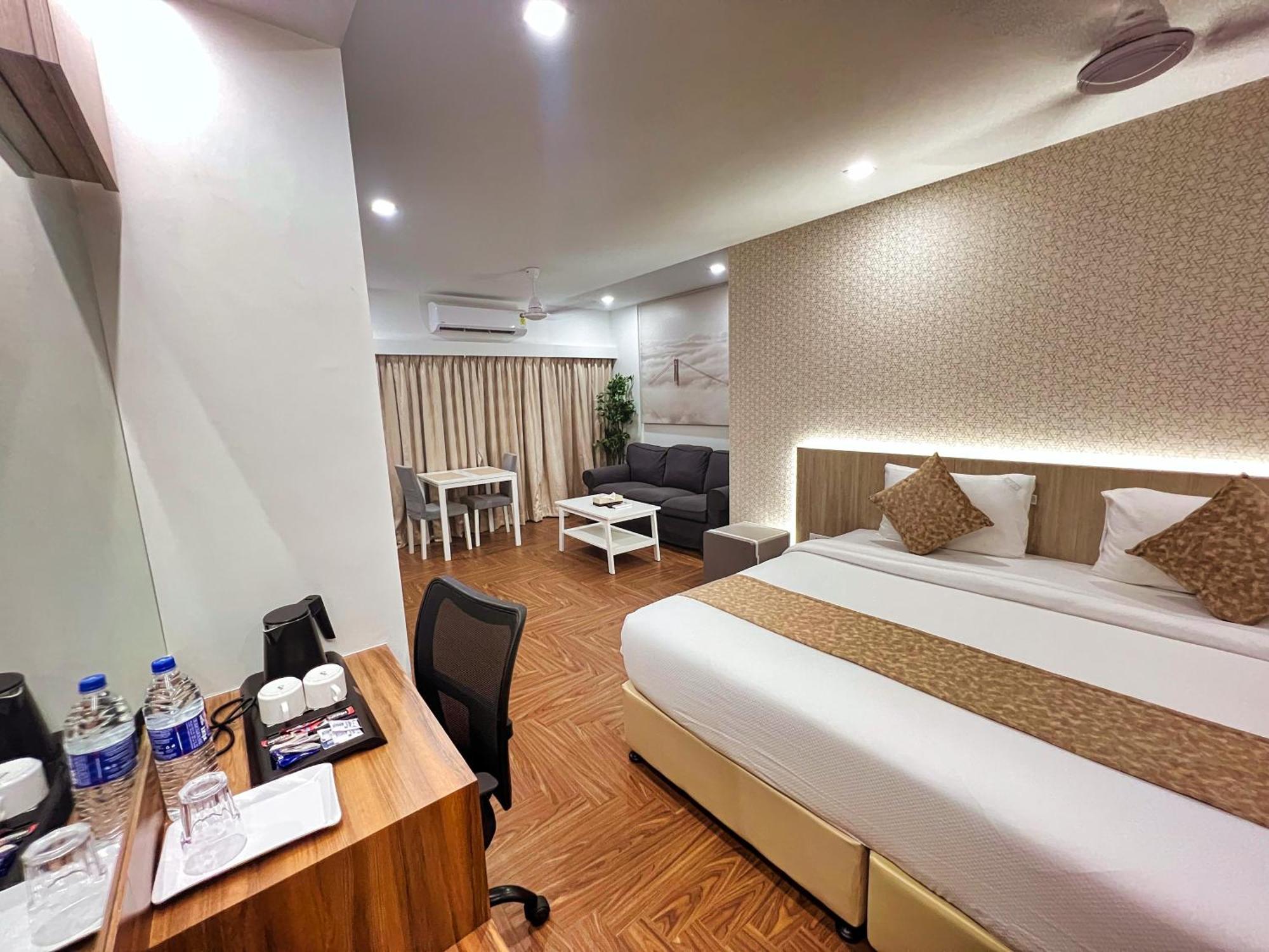 White House By Maxxvalue Service Apartments Bandra ムンバイ エクステリア 写真