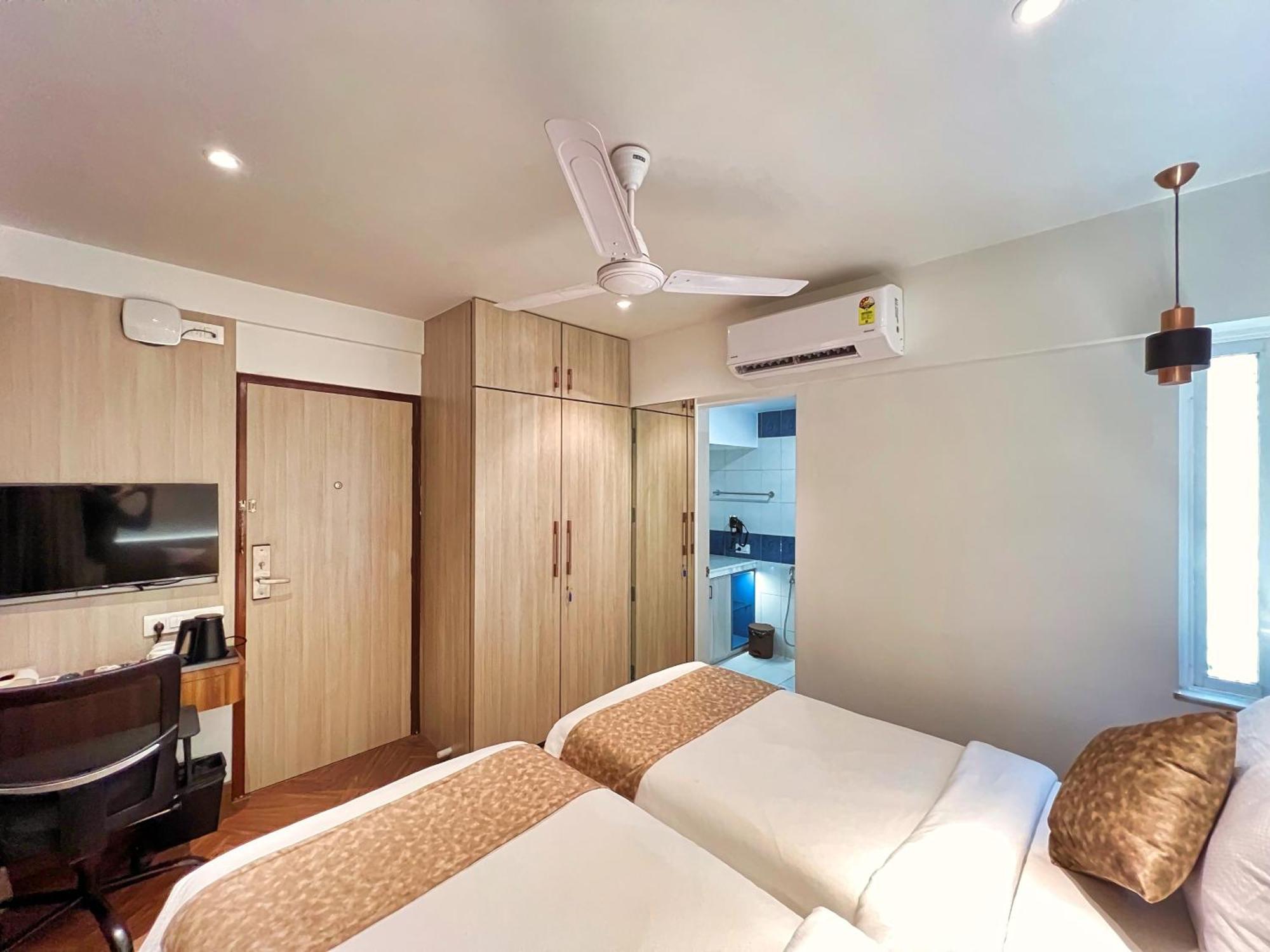White House By Maxxvalue Service Apartments Bandra ムンバイ エクステリア 写真