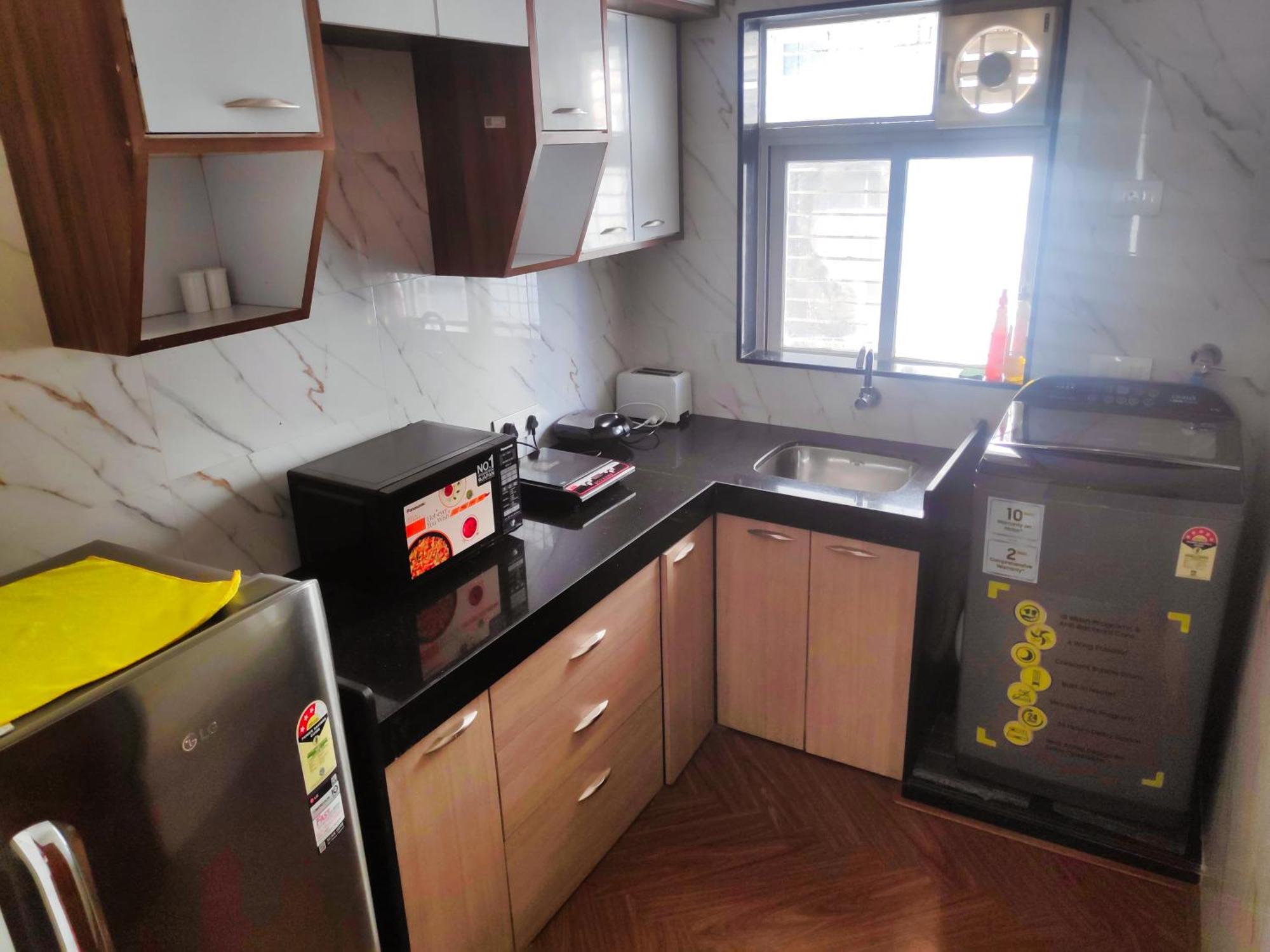 White House By Maxxvalue Service Apartments Bandra ムンバイ エクステリア 写真