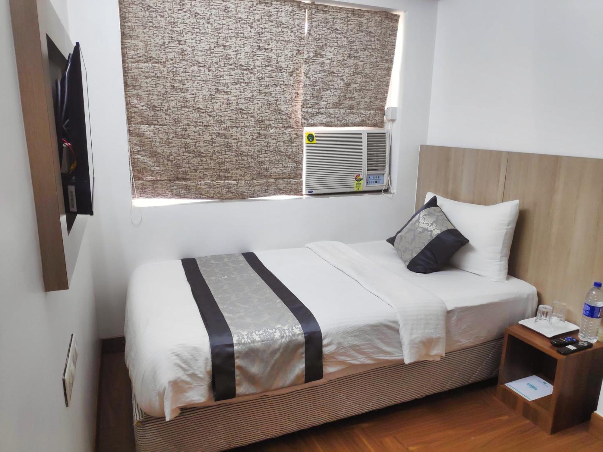 White House By Maxxvalue Service Apartments Bandra ムンバイ エクステリア 写真