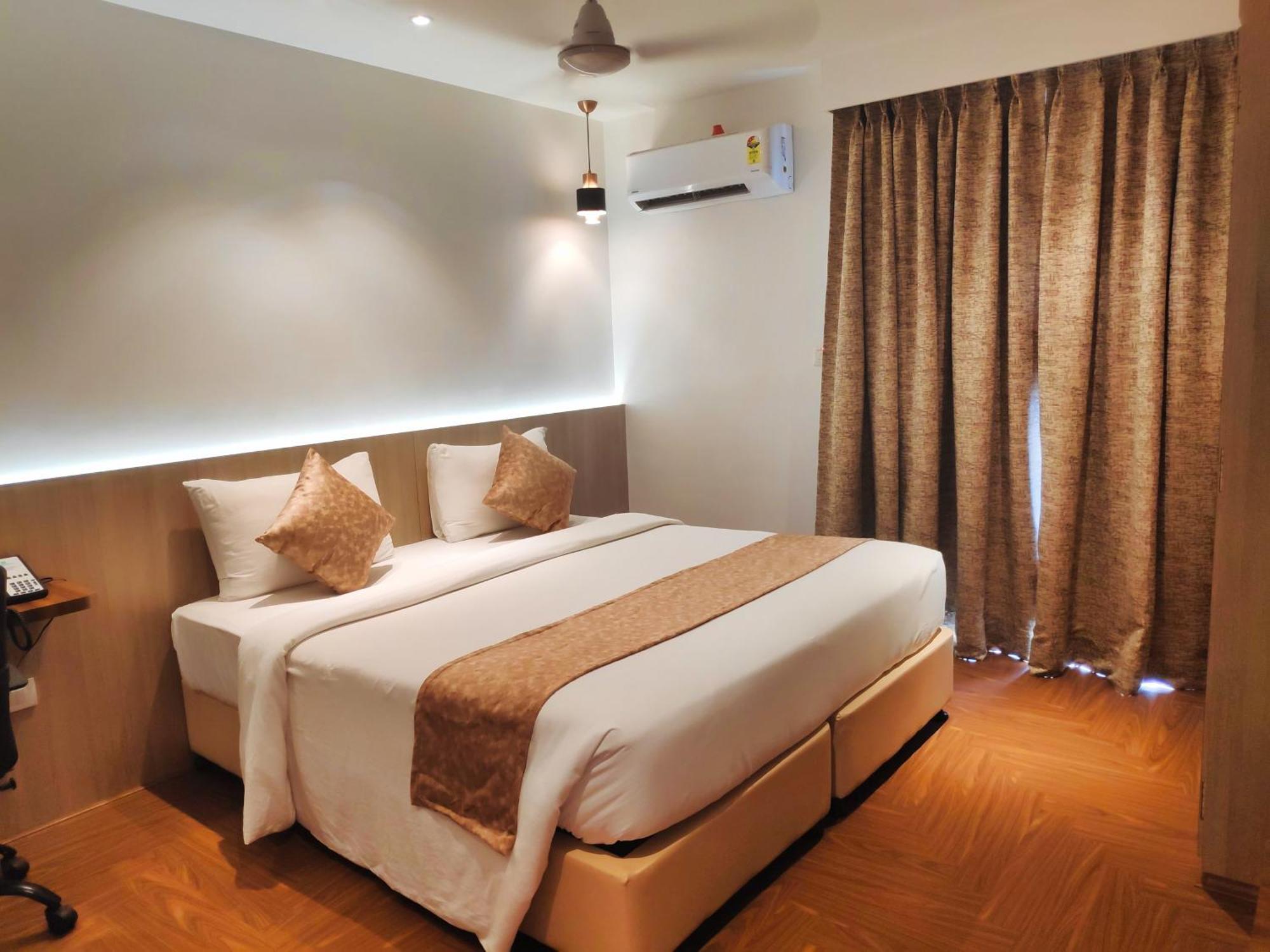 White House By Maxxvalue Service Apartments Bandra ムンバイ エクステリア 写真