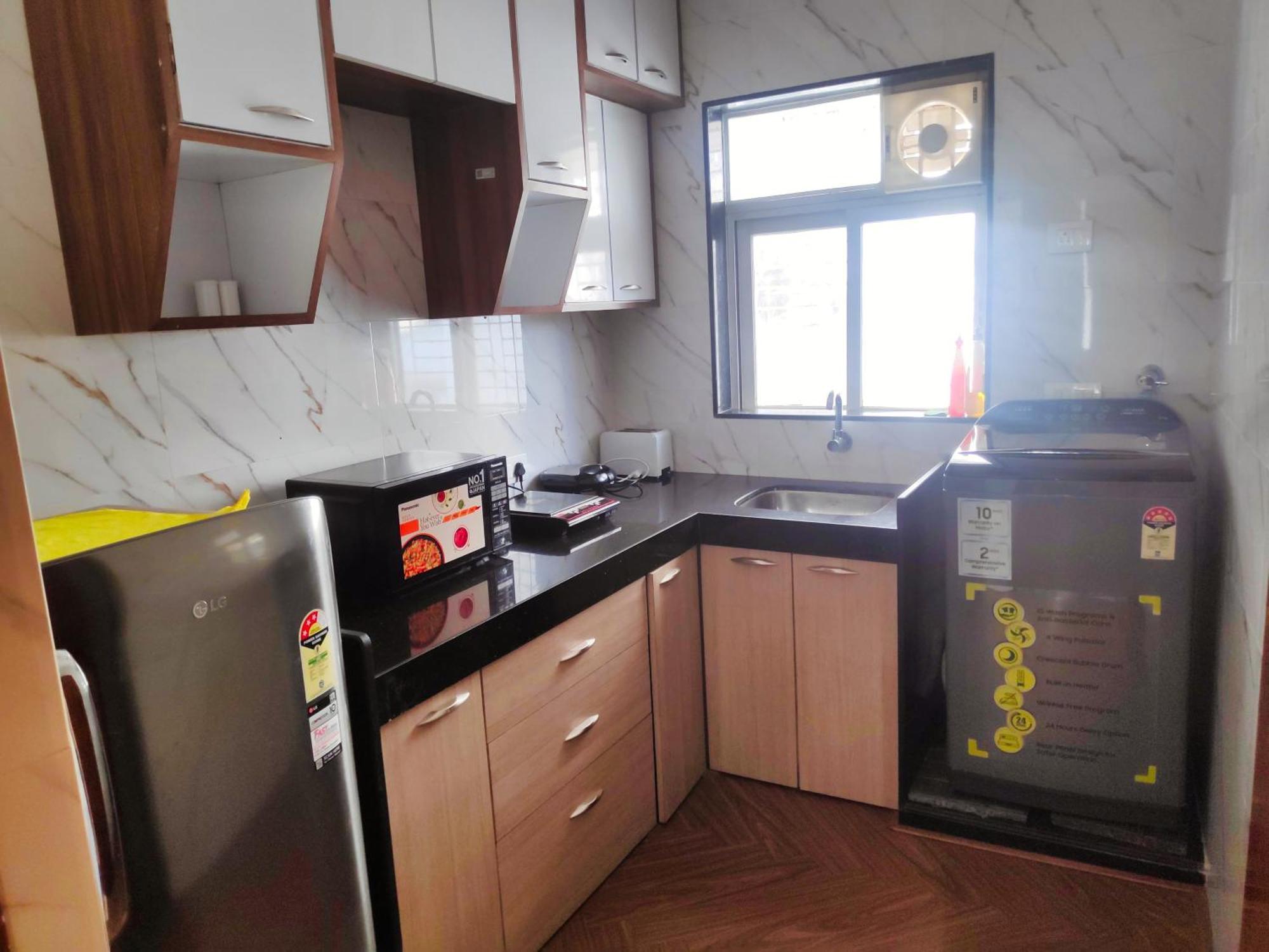 White House By Maxxvalue Service Apartments Bandra ムンバイ エクステリア 写真